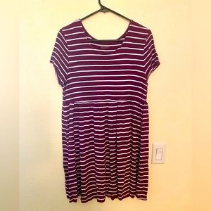 Arizona Jeans Co Jr/Women's XL dress,  jersey cotton W/ maroon & white stripes